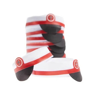 Tischdekoration mit roten Studentenhüten