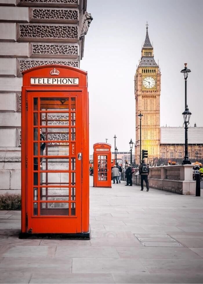 Poster mit roten Telefonzellen aus den Straßen Londons