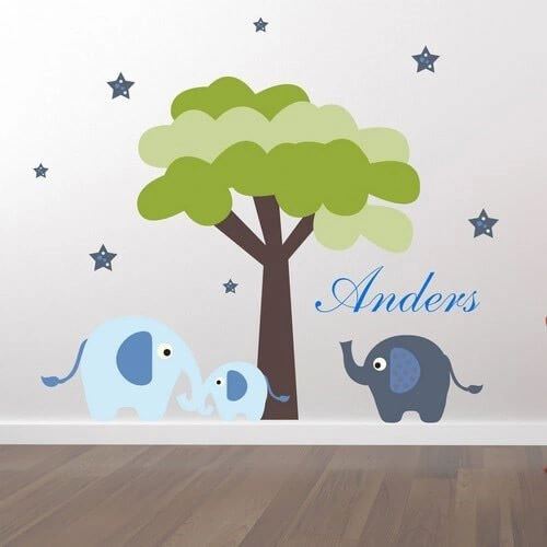 Bedruckte Wandsticker mit Babybaum und Namen